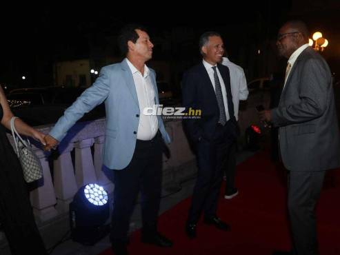 Óscar Salgado, Gilberto Yearwood y Ernesto Mejía en la Gala de los Premios DIEZ 2023. Mauricio Ayala | Alex Pérez.
