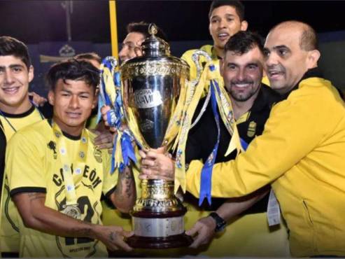 El uruguayo, Martín García, es el último entrenador que le dio un título de Liga Nacional a Real España (diciembre de 2017).