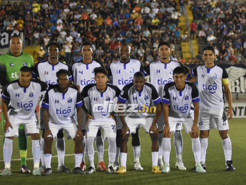Así salió el Honduras Progreso para afrontar el duelo ante Motagua en Choluteca. FOTO: José Anibal Vásquez.