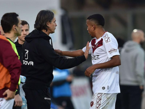 Rigoberto Rivas con el “Pippo” Inzaghi, campeón del mundo con Italia en Alemania 2006.