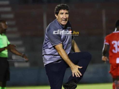 El entrenador del Vida aseveró que hubo falta en contra de Matías Quinteros en el gol de Zapatilla Mejía. FOTO: Esaú Ocampo.