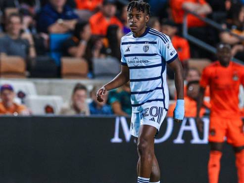 Alenis Vargas usó el dorsal 20 con el Sporting Kansas City de Estados Unidos.