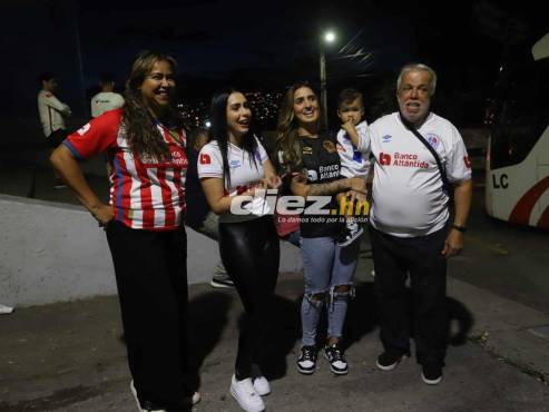 Gabriel Araújo y Yan Maciel no jugarán solos este sábado en el Nacional de Tegucigalpa. FOTO: Estalin Irías.