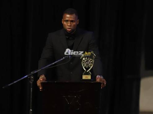 Yustin Arboleda ganó el Premio al Mejor Extranjero de la Liga Nacional de Honduras. FOTOS: Mauricio Ayala | Alex Pérez | Emilio Flores.