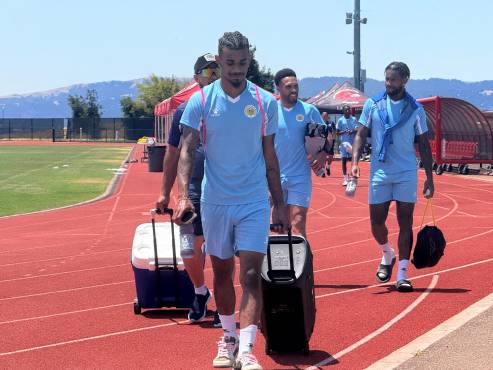 Dembor Bengtson actualmente juega en el El Farolito de la cuarta división en Estados Unidos.