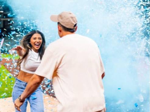 Mauricio Dubón abrazó a Nancy tras enterarse del género de su hijo. ¡Qué momentazo!