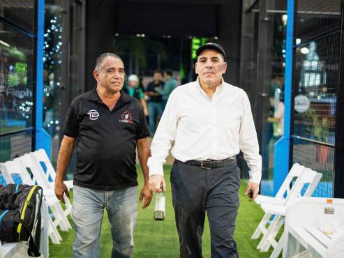 Mario Faraj, presidente ejecutivo de Diunsa, atendió a la prensa durante el lanzamiento de la Copa Xiaomi.