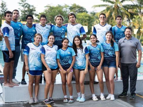 Parte de los selecionados hondureños que competirán en el torneo Panamericano de Medellín, Colombia.