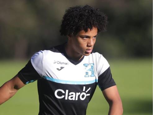 Luis Suazo, hijo de David Suazo, está listo para el segundo amistoso de Honduras ante Belice. FOTO: Mauricio Ayala.