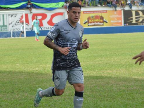 Mauro Ortiz rescindió con Motagua y volvió desde diciembre del 2022 a Argentina.