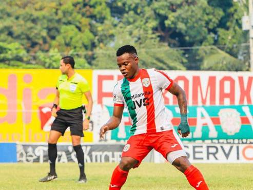 ¿Qué ha pasado con Júnior Lacayo? El calvario que ha vivido el futbolista hondureño en los últimos meses
