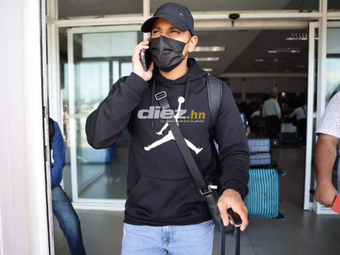 Edwin Rodríguez llegó este lunes a Honduras, pero no dio detalles de lo que pasó en Grecia con el Aris. FOTO: Mauricio Ayala.