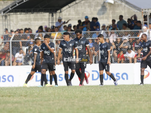 EN VIVO: ¡Diego Reyes anota en el último suspiro y Real Sociedad está salvando la categoría en la Liga Nacional!