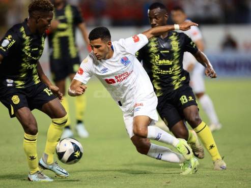 José Mario Pinto fue el mejor futbolista del partido de ida la gran final del Clausura 2025.