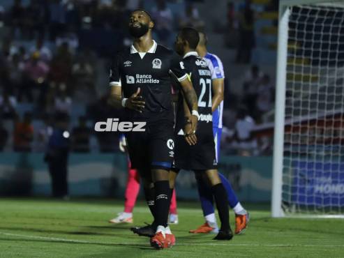 Olimpia sufre duro golpe en el Municipal Ceibeño y Victoria celebró el triunfo. (FOTO: Esaú Ocampo)
