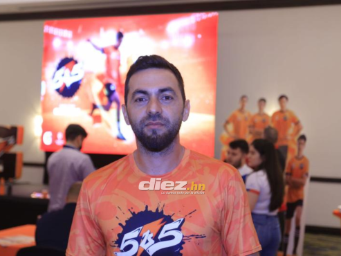 Henry López, jefe de mercadeo deportivo de Gatorade, se mostró muy feliz por el retorno del torneo copero. FOTO: Neptalí Romero.