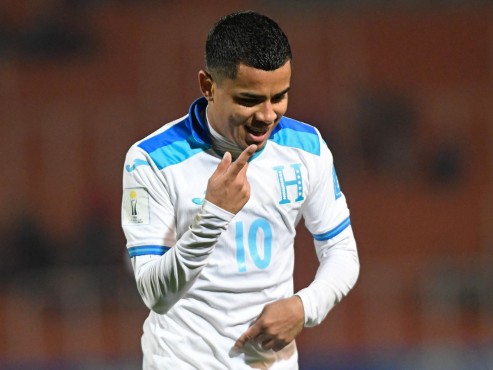 Así festejó Isaac Castillo su primer gol en el Mundial Sub-20 de Argentina.