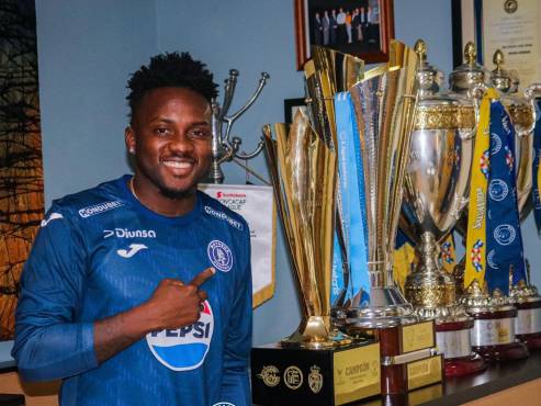 ¡Amarrado! Motagua anuncia la renovación de uno de sus mejores jugadores de la temporada