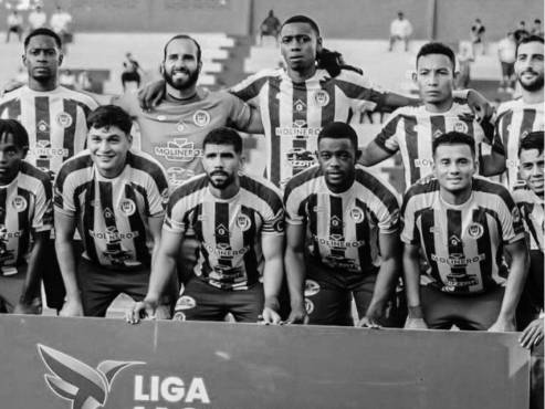 El CD Victoria pasa por un momento muy complejo en su historia deportiva.