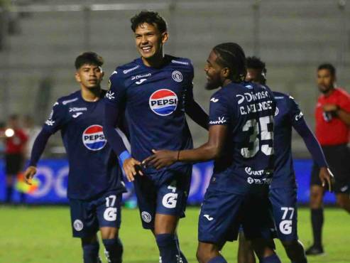 Motagua goleó a un pobre Juticalpa FC y no renuncia al liderato; dejó a los canecheros con matices de descenso