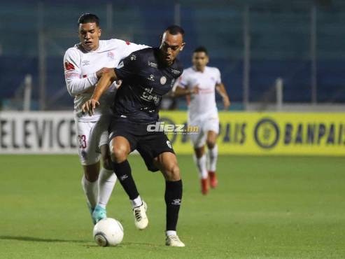 FINAL DEL PRIMER TIEMPO: OLIMPIA 1-0 REAL ESPAÑA. FOTO: Emilio Flores.