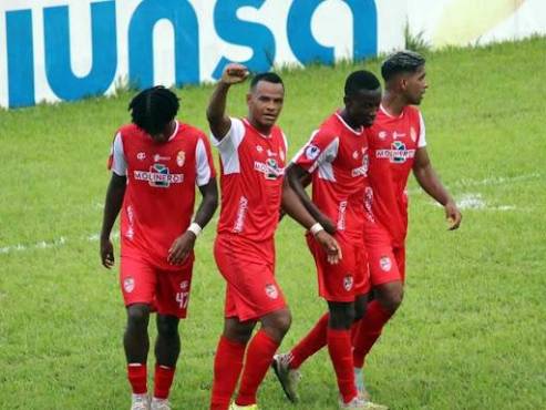 El diagnóstico que devastó a Rony Martínez, fichaje frustrado en Italia y habló del retiro: “comencé ganando 12 mil lempiras”