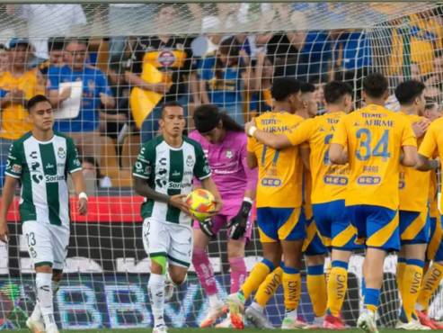 Tigres le pasa por encima al Santos y lo manda de nuevo al sótano de la Liga MX ¿Qué pasa con el Choco Lozano?