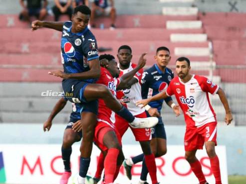 Motagua se tropieza en La Ceiba ante el Vida y luego de tres ganes al hilo pierde la oportunidad de ser líder solitario