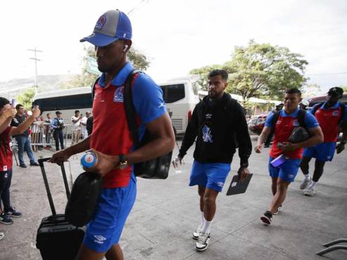 Olimpia, con un partido muy gris, derrota a un Olancho FC que lo metió en aprietos; se sube al liderato