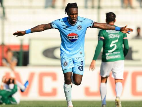 Rubilio Castillo llegó a 133 goles en la Liga Nacional de Honduras.