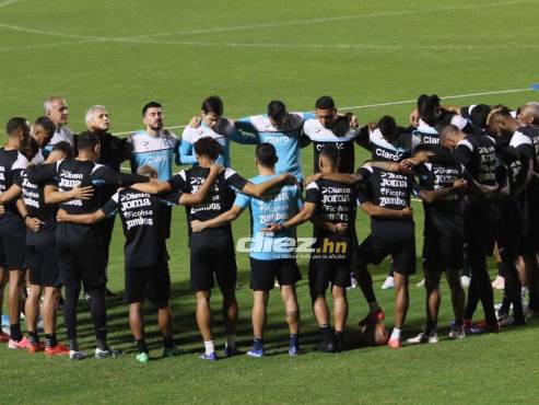La Selección de Honduras entrenó en el Estadio Nacional Chelato Uclés de Tegucigalpa. FOTO: Marvin Salgado.