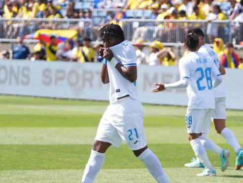 Así festejó Bryan Róchez el gol de Honduras en la derrota ante Ecuador en Connecticut.