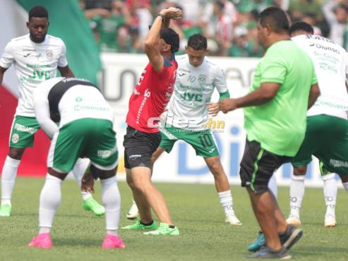 BANCA DE MARATHÓN: Luis Ortiz, Isaac Castillo, Tomás Sorto, Clayvin Zúniga, Kenny Bodden, Samuel Elvir, Jhonny Leverón, Odín Ramos, Gerson Chávez, José Aguilera y Axel Alvarado. FOTOS: Mauricio Ayala | Neptalí Romero | Héctor Edú | Moisés Valenzuela.