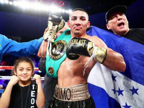 Teófimo López dijo adiós al boxeo luego de vencer a Josh Taylor el pasado sábado.