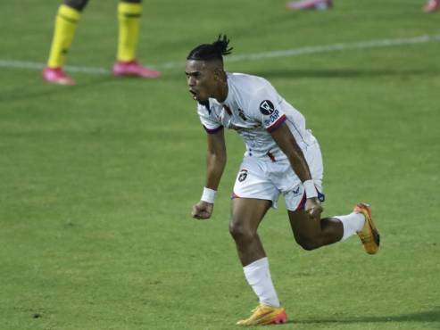 Plaza Amador golpea al Real España por la ida de los cuartos de Copa Centroamericana; derrota con olores de eliminación