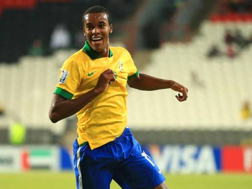 Con la Sub 17 de Brasil fue mundialista en Emiratos Árabes Unidos; anotó un gol.