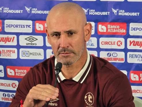 Espinel le restó importancia a las bajas de Álvaro Fidalgo y la del francés Allan Saint-Maximin previo al partido de Olimpia vs América.