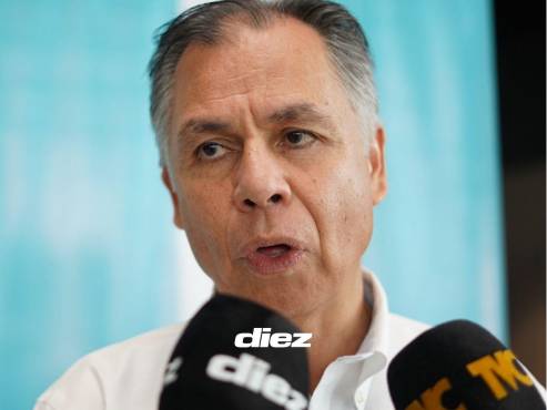 Ernesto Mejía defendió a Reinaldo Rueda, quien recibió críticas por viajar a Colombia a mediados de diciembre. FOTO: Mauricio Ayala.