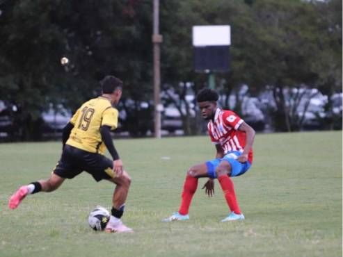 Olimpia venció 2-0 al Génesis en amistoso disputado en Baton Rouge. FOTO: Héctor Sánchez.