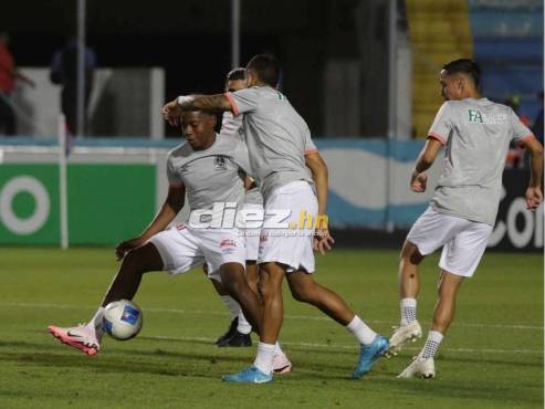 1’: ¡COMIENZA EL JUEGO EN EL NACIONAL! FOTOS: Andro Rodríguez | Emilio Flores.