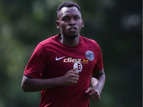 Alberth Elis regresa a las canchas tras afirmarlo mediante un comunicado. FOTO: Mauricio Ayala.