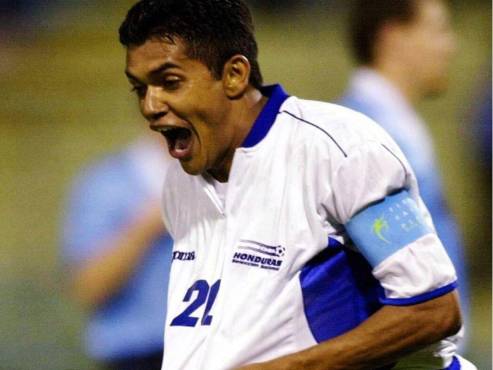 Amado Guevara fue el mejor futbolista de la Copa América 2001.