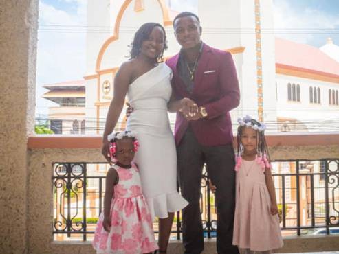 Josec Ruíz tiene una linda familia conformada por su esposa y dos hijas.