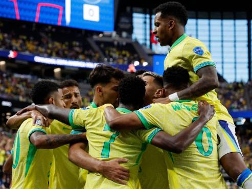 90’: FINAL: BRASIL 4-1 PARAGUAY.