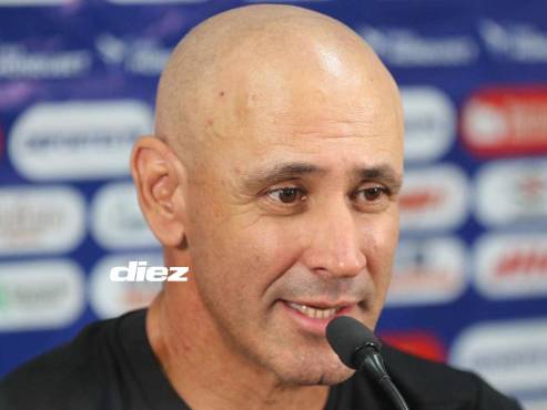 Eduardo Espinel se rinde en elogios a Bengtson y revela cómo solucionaron el mal momento de Olimpia.