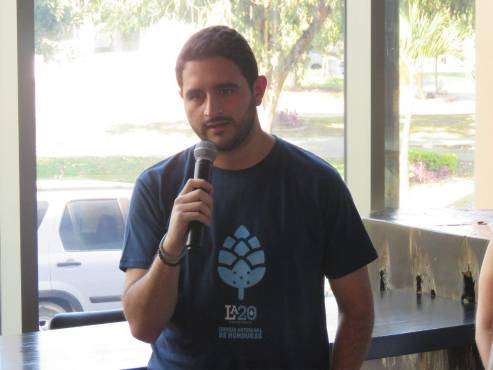 Juan Carlos Fajardo, Brand Manager de Cervecería La20.