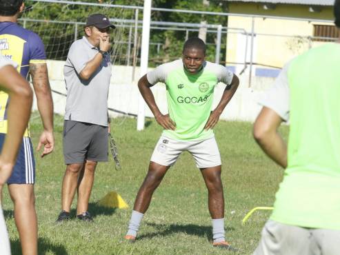 Milton Nuñez se prepara para afrontar la vuelta de la final de Ascenso en Honduras. (FOTO: Neptalí Romero)