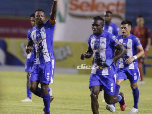 Así fue la celebración del gol de José Colón en favor del Victoria. FOTO: Neptalí Romero.
