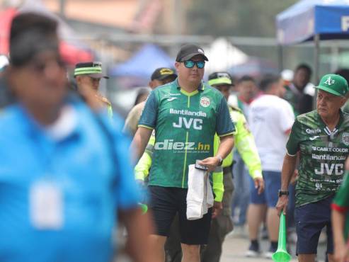 Los hinchas del Marathón están presente en el estadio Yankel Rosenthal. FOTOS: Mauricio Ayala | Neptalí Romero | Héctor Edú | Moisés Valenzuela.