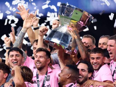 Lionel Messi y David Ruiz levantaron el título de campeón de la Leagues Cup 2023.
